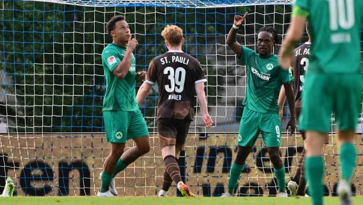 19 07 2024 Soccer season 2024 2025 Test match friendly match preparation match SpVgg Greuther Fürth Kleeblatt FC Sankt Pauli MeZi xmexzix goal celebration joy after goal goal shot to 1 0 by Roberto Massimo 11, SpVgg Greuther Fürth