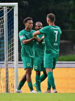 19 07 2024 Soccer season 2024 2025 Test match friendly match preparation match SpVgg Greuther Fürth Kleeblatt FC Sankt Pauli MeZi xmexzix goal celebration joy after goal goal shot to 1 0 by Roberto Massimo 11, SpVgg Greuther Fürth with Dennis Srbeny 7, SpVgg Greuther Fürth