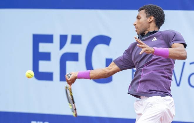 Gstaad Switzerland, 07 19 2024: Felix Auger-Aliassime (CAN) in action during EFG Swiss Open. during EFG Swiss Open Gstaad, International Tennis match in Gstaad, Switzerland, July 19 2024  Copyright: xPatrickxDancel IPAxSportx xipa-ax xx IPA_48121155 IPA_Agency_IPA48121155