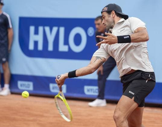 Gstaad Switzerland, 07 19 2024: Matteo Berrettini (ITA) in action during EFG Swiss Open. during EFG Swiss Open Gstaad, International Tennis match in Gstaad, Switzerland, July 19 2024  Copyright: xPatrickxDancel IPAxSportx xipa-ax xx IPA_48121160 IPA_Agency_IPA48121160