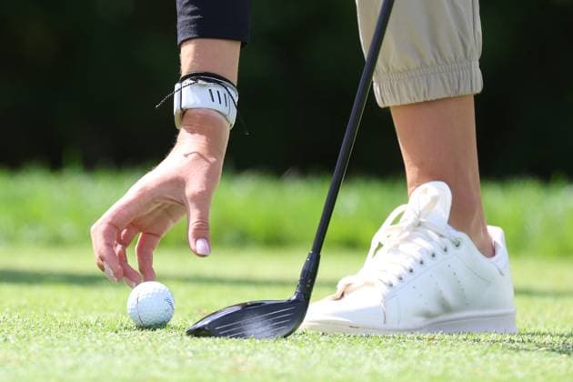 SYLVANIA, OH - JULY 19: A close up of LPGA, Golf Damen player Nataliya Guseva teeing her ball up on the 4th hole during the second round of the 2024 Dana Open on July 19, 2024, at Highland Meadows Golf Club in Sylvania, Ohio. (Photo by Brian Spurlock Icon Sportswire) GOLF: JUL 19 LPGA Dana Open EDITORIAL USE ONLY Icon240719104