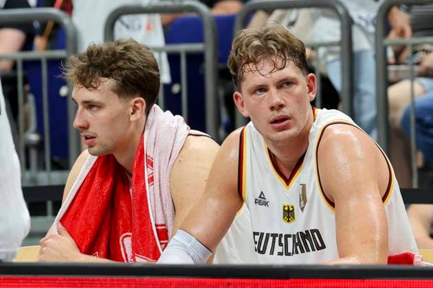 Franz Wagner Germany and Moritz Wagner Germany watch, Friendly match, Germany vs Japan, Uber Arena, 19 07 2024, Berlin, Germany