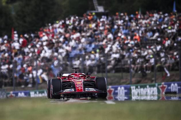 16 LECLERC Charles (mco), Scuderia Ferrari SF-24, action during the Formula 1 Hungarian Grand Prix 2024, 13th round of the 2024 Formula One World Championship, WM, Weltmeisterschaft from July 19 to 21, 2024 on the Hungaroring, in Mogyorod, Hungary - F1 - HUNGARIAN GRAND PRIX 2024 DPPI Panoramic  240720_R13_UNGHERIA_DP_EA015704
