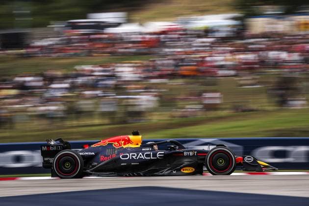 01 VERSTAPPEN Max (nld), Red Bull Racing RB20, action during the Formula 1 Hungarian Grand Prix 2024, 13th round of the 2024 Formula One World Championship, WM, Weltmeisterschaft from July 19 to 21, 2024 on the Hungaroring, in Mogyorod, Hungary - F1 - HUNGARIAN GRAND PRIX 2024 DPPI Panoramic  240720_R13_UNGHERIA_DP_EA028640