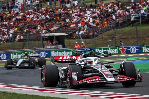 20 MAGNUSSEN Kevin (den), Haas F1 Team VF-24 Ferrari, action during the Formula 1 Hungarian Grand Prix 2024, 13th round of the 2024 Formula One World Championship, WM, Weltmeisterschaft from July 19 to 21, 2024 on the Hungaroring, in Mogyorod, Hungary - F1 - HUNGARIAN GRAND PRIX 2024 DPPI Panoramic  240720_R13_UNGHERIA_DP_1H0A5658