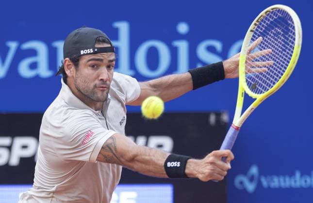 Gstaad Switzerland, 07 20 2024: Matteo Berrettini (ITA) in semi final against Stefanos Tsitsipas (GRE) during EFG Swiss Open. during EFG Swiss Open Gstaad, International Tennis match in Gstaad, Switzerland, July 20 2024  Copyright: xPatrickxDancel IPAxSportx xipa-ax xx IPA_48136393 IPA_Agency_IPA48136393