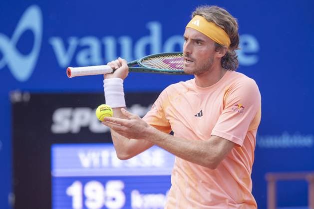 Gstaad: Gstaad Switzerland, 07 20 2024: Stefanos Tsitsipas (GRE) in semi final against Matteo Berrettini (ITA) during EFG Swiss Open. during EFG Swiss Open Gstaad, International Tennis match in Gstaad, Switzerland, July 20 2024 International Tennis match - EFG Swiss Open Gstaad  - ZUMAp169 20240720_zsa_p169_111 Copyright: xPatrickxDancel IPAxSportx
