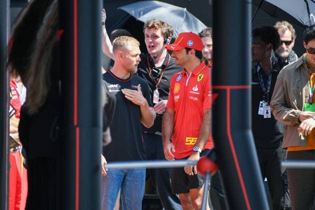 Formula 1 Budapest Hungary, 20 07 2024 Kevin Magnussen 20, MoneyGram Haas F1 Team and Carlos Sainz 55, Scuderia Ferrari Formula 1 Budapest Hungary, 20 07 2024 Copyright: xBEAUTIFULxSPORTS Erlhofx