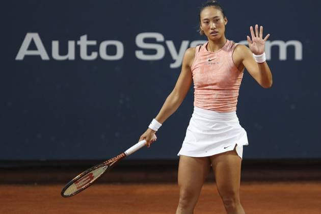 Zheng Qinwen in action during Palermo Open Ladies WTA, Tennis Damen 250, International Tennis match in Palermo, Italy, July 20 2024  Copyright: xMassimilianoxCarnabuci IPAxSportx xx IPA_48144512 IPA_Agency_IPA48144512