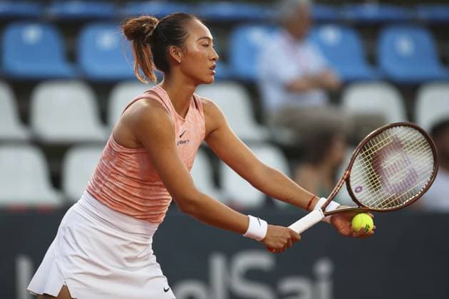 Palermo: Zheng Qinwen in action during Palermo Open Ladies WTA, Tennis Damen 250, International Tennis match in Palermo, Italy, July 20 2024 International Tennis match - Palermo Open Ladies WTA 250  - ZUMAp169 20240720_zsa_p169_850 Copyright: xMassimilianoxCarnabuci IPAxSportx