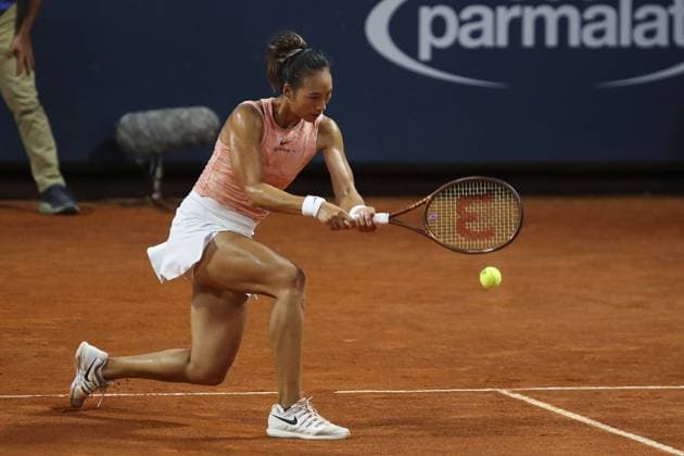Palermo: Zheng Qinwen in action during Palermo Open Ladies WTA, Tennis Damen 250, International Tennis match in Palermo, Italy, July 20 2024 International Tennis match - Palermo Open Ladies WTA 250  - ZUMAp169 20240720_zsa_p169_872 Copyright: xMassimilianoxCarnabuci IPAxSportx