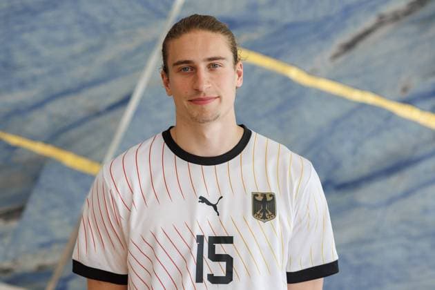 Juri Knorr GER, 15 Portrait, Single image, 20 07 2024, Ludwigsburg Germany , Handball, Team photos national teams for the Olympic Games xprx
