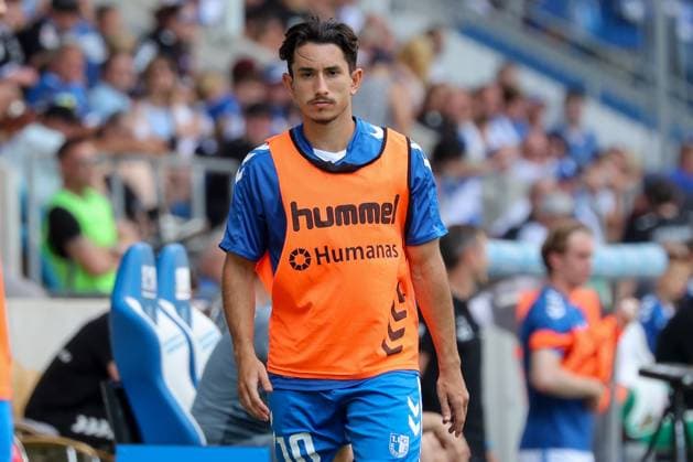 20 07 2024, xgox, football test match, 1 FC Magdeburg VfL Bochum emspor, v l Jason Ceka Magdeburg, 10 DFL DFB REGULATIONS PROHIBIT ANY USE OF PHOTOGRAPHS as IMAGE SEQUENCES and or QUASI VIDEO Magdeburg