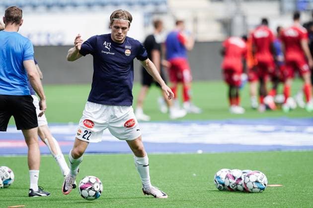 Eliteserien i fotball 2024 Stromsgodset Tromso Drammen 20240721 Stromsgodsets Jonas Therkelsen warming up for the Elite League football match between Stromsgodset and Tromso at Marienlyst Stadium Photo Amanda Pedersen Giske NTB Drammen Norway EDITORIAL USE ONLY RESTRICTED USE FOR BETTING COMPANIES  Copyright: xAmandaxPedersenxGiskex xNTBx