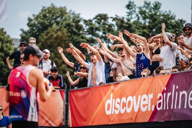 Beach volleyball men German Beach Tour 2024 Tour stop Munich 21 07 2024 The fans cheer the teams on the field Munich Central University Sports Beach Bavaria Germany