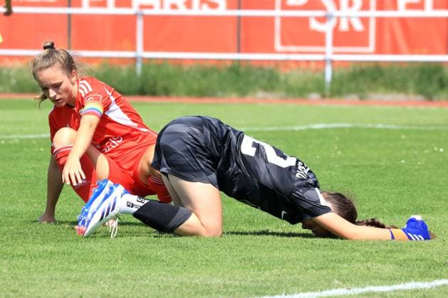 DEU, 2 BL, Frauen, 1 FC Union vs , 21 07 2024, Stadion Alte Foersterei, Berlin, DEU, 2 BL, Frauen, 1 FC Union vs , im Bild Lisa Heiseler 1 FC Union Berlin 7 , Nelly Smolarczyk Wolfsburg II 12 DFL regulations prohibit any use of Photographs as image sequences and or quasi video Foto Juergen Engler nordphoto GmbH nordphotoxGmbHx xEngler nph00076