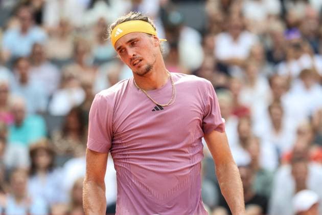 Tennis Hamburg Open 2024, ATP500, Final, Hamburg, 21 07 2024 Disappointment for Alexander Zverev GER Arthur Fils FRA