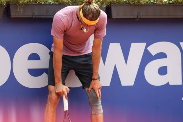 Tennis Hamburg Open 2024, ATP500, Final, Hamburg, 21 07 2024 Alexander Zverev GER takes a short break