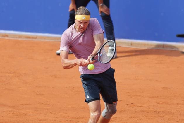 Tennis Men ATP, Tennis Men Tour 500 European Open Hamburg, Hamburg Open ATP 500 2024 , 21 07 2024 , Final , Alexander Zverev GER plays a backhand Copyright: FernandoxSoares