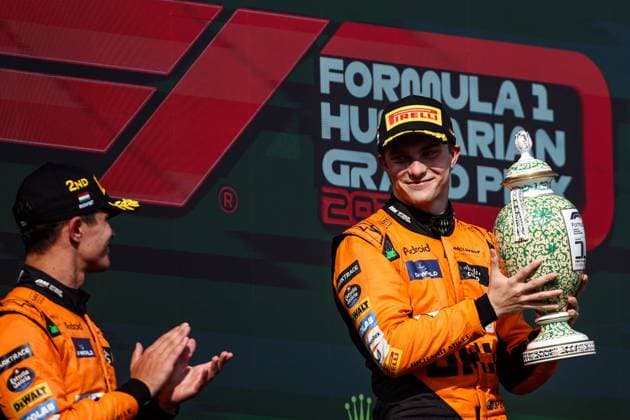 PIASTRI Oscar (aus), McLaren F1 Team MCL38, portrait celebrates his victory podium trophy NORRIS Lando (gbr), McLaren F1 Team MCL38, portrait during the Formula 1 Hungarian Grand Prix 2024, 13th round of the 2024 Formula One World Championship, WM, Weltmeisterschaft from July 19 to 21, 2024 on the Hungaroring, in Mogyorod, Hungary - F1 - HUNGARIAN GRAND PRIX 2024 DPPI Panoramic 240721_R13_UNGHERIA_DP_XB3_0044