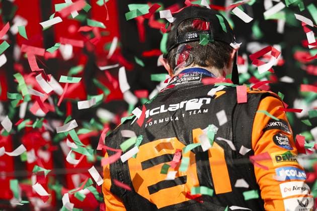 PIASTRI Oscar (aus), McLaren F1 Team MCL38, portrait podium celebration during the Formula 1 Hungarian Grand Prix 2024, 13th round of the 2024 Formula One World Championship, WM, Weltmeisterschaft from July 19 to 21, 2024 on the Hungaroring, in Mogyorod, Hungary - F1 - HUNGARIAN GRAND PRIX 2024 DPPI Panoramic  240721_R13_UNGHERIA_DP_EA024813