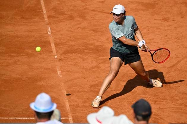Anhelina Kalinina of Ukraine (pictured) in action during the WTA, Tennis Damen women s tennis tournament Livesport Prague Open 2024 match against Czech Sara Bejlek in Prague, Czech Republic, July 21, 2024. (CTKxPhoto MichalxKamaryt) CTKPhotoP2024072103995  CTKPhotoP2024072103995