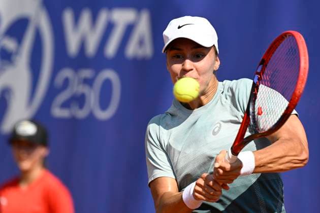 Anhelina Kalinina of Ukraine (pictured) in action during the WTA, Tennis Damen women s tennis tournament Livesport Prague Open 2024 match against Czech Sara Bejlek in Prague, Czech Republic, July 21, 2024. (CTKxPhoto MichalxKamaryt) CTKPhotoP2024072103996  CTKPhotoP2024072103996