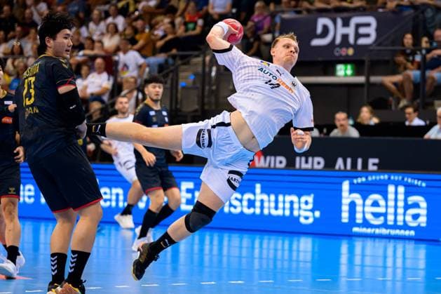 Stuttgart, Germany Mens handball international Germany Japan v li Shuichi Yoshida Japan , Justus Fischer Germany Stuttgart Porsche Arena Baden Württemberg Germany