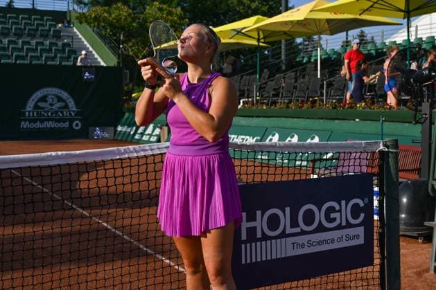 Happiness of Diana Shnaider after win the final match vs. Aliaksandra Sasnovich at the WTA250 Hungarian Gran Prix Tennis on 19th July 2024 at Romai Teniszakademia, Budapest, Hungary  Copyright: xVincenzoxOrlando IPAxSportx xipax xx IPA_48161867 IPA_Agency_IPA48161867