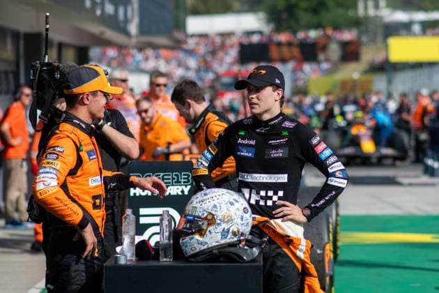 Oscar Piastri McLaren Formula 1 Team, Australia, 81 speaks at Parc Ferme after the double victory with Lando Norris McLaren Formula 1 Team, Great Britain, 04 , HUN, Formula 1 World Championship, Hungarian Grand Prix, Hungaroring, Race, 21 07 2024 HUN, Formula 1 World Championship, Hungarian Grand Prix, Hungaroring, Race, 21 07 2024 Mogyorod Copyright: xEibner-Pressefoto Memmlerx EP_MMR