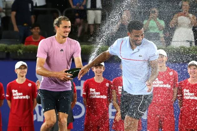 Tennis Men ATP, Tennis Men Tour 500 European Open Hamburg, Hamburg Open ATP 500 2024 , 21 07 2024 , Final , Alexander Zverev GER gives Arthur Fils FRA a champagne shower , Winner Hamburg 2024 Copyright: FernandoxSoares