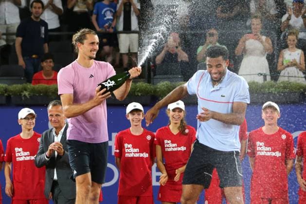 Tennis Men ATP, Tennis Men Tour 500 European Open Hamburg, Hamburg Open ATP 500 2024 , 21 07 2024 , Final , Alexander Zverev GER gives Arthur Fils FRA a champagne shower , Winner Hamburg 2024 Copyright: FernandoxSoares