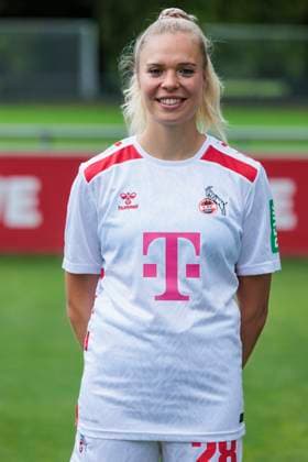 Team photo 1 FC Köln women, season 2024 25 22 07 2024 Janina Hechler 1 FC Köln, 28 Team photo date of the women of 1 FC Köln for the season 2024 25, on 22 07 2024, Geissbockheim, Cologne Copyright: xBEAUTIFULxSPORTS Meuselx