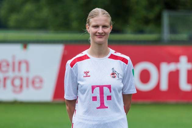 Team photo 1 FC Köln women, season 2024 25 22 07 2024 Anna Lena Stolze 1 FC Köln, 7 Team photo date of the women of 1 FC Köln for the season 2024 25, on 22 07 2024, Geissbockheim, Cologne Copyright: xBEAUTIFULxSPORTS Meuselx