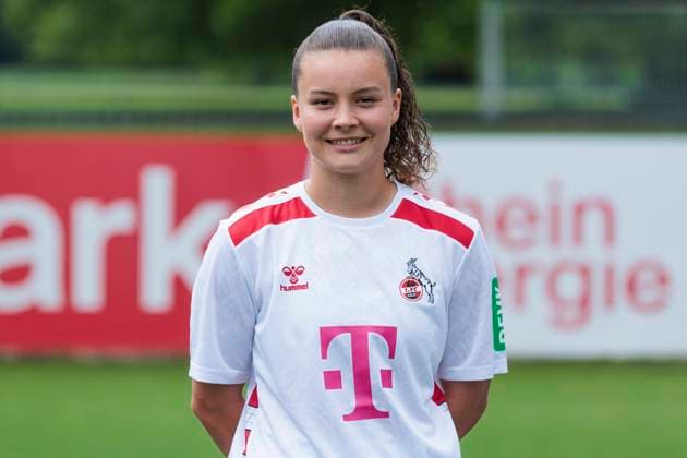 Team photo 1 FC Köln women, season 2024 25 22 07 2024 Amelie Bohnen 1 FC Köln, 15 Team photo date of the women of 1 FC Köln for the season 2024 25, on 22 07 2024, Geissbockheim, Cologne Copyright: xBEAUTIFULxSPORTS Meuselx