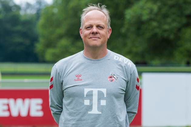 Team photo 1 FC Cologne women, season 2024 25 22 07 2024 Daniel Weber 1 FC Cologne, head coach Team photo date of the women of 1 FC Cologne for the 2024 25 season, on 22 07 2024, Geissbockheim, Cologne Copyright: xBEAUTIFULxSPORTS Meuselx
