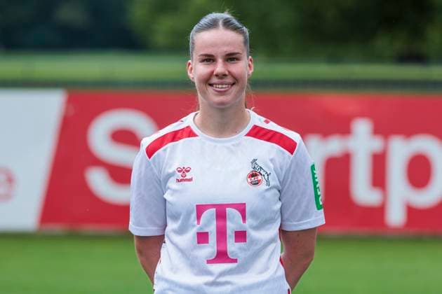 Team photo 1 FC Köln women, season 2024 25 22 07 2024 Adriana Achcinska 1 FC Köln, 9 Team photo date of the women of 1 FC Köln for the season 2024 25, on 22 07 2024, Geissbockheim, Cologne Copyright: xBEAUTIFULxSPORTS Meuselx