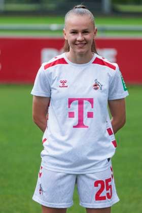 Team photo 1 FC Köln women, season 2024 25 22 07 2024 Laura Donhauser 1 FC Köln, 25 Team photo date of the women of 1 FC Köln for the season 2024 25, on 22 07 2024, Geissbockheim, Cologne Copyright: xBEAUTIFULxSPORTS Meuselx