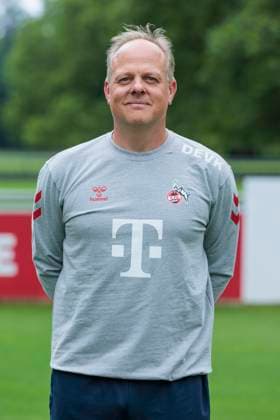Team photo 1 FC Cologne women, season 2024 25 22 07 2024 Daniel Weber 1 FC Cologne, head coach Team photo date of the women of 1 FC Cologne for the 2024 25 season, on 22 07 2024, Geissbockheim, Cologne Copyright: xBEAUTIFULxSPORTS Meuselx