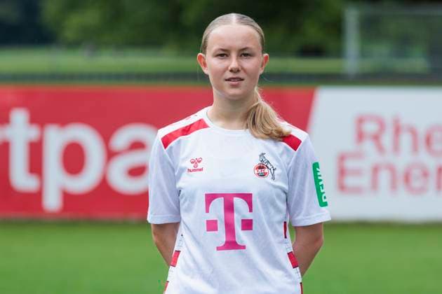 Team photo 1 FC Köln women, season 2024 25 22 07 2024 Carlotta Imping 1 FC Köln, 14 Team photo date of the women of 1 FC Köln for the season 2024 25, on 22 07 2024, Geissbockheim, Cologne Copyright: xBEAUTIFULxSPORTS Meuselx