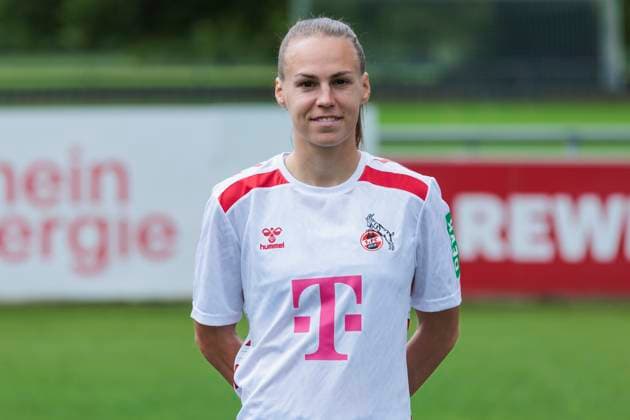 Team photo 1 FC Köln women, season 2024 25 22 07 2024 Dora Zeller 1 FC Köln, 19 Team photo date of the women of 1 FC Köln for the season 2024 25, on 22 07 2024, Geissbockheim, Cologne Copyright: xBEAUTIFULxSPORTS Meuselx