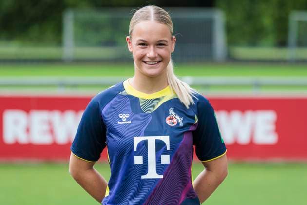 Team photo 1 FC Köln women, season 2024 25 22 07 2024 Josefine Osigus 1 FC Köln, 24 Team photo appointment of the women of 1 FC Köln for the season 2024 25, on 22 07 2024, Geissbockheim, Cologne Copyright: xBEAUTIFULxSPORTS Meuselx