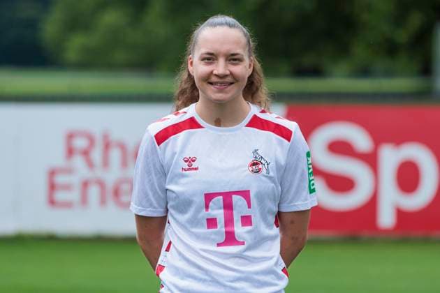 Team photo 1 FC Köln women, season 2024 25 22 07 2024 Lotta Cordes 1 FC Köln, 6 Team photo date of the women of 1 FC Köln for the season 2024 25, on 22 07 2024, Geissbockheim, Cologne Copyright: xBEAUTIFULxSPORTS Meuselx