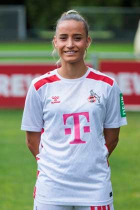 Team photo 1 FC Köln women, season 2024 25 22 07 2024 Vanessa Leimenstoll 1 FC Köln, 29 Team photo date of the women of 1 FC Köln for the season 2024 25, on 22 07 2024, Geissbockheim, Cologne Copyright: xBEAUTIFULxSPORTS Meuselx