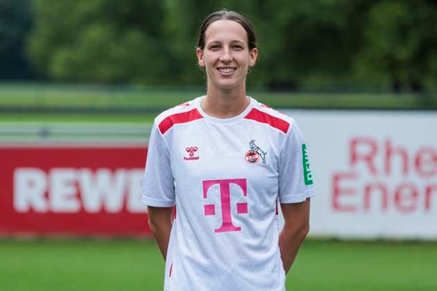 Team photo 1 FC Köln women, season 2024 25 22 07 2024 Sara Agrez 1 FC Köln, 4 Team photo date of the women of 1 FC Köln for the season 2024 25, on 22 07 2024, Geissbockheim, Cologne Copyright: xBEAUTIFULxSPORTS Meuselx