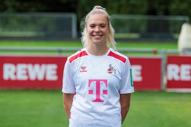 Team photo 1 FC Köln women, season 2024 25 22 07 2024 Janina Hechler 1 FC Köln, 28 Team photo date of the women of 1 FC Köln for the season 2024 25, on 22 07 2024, Geissbockheim, Cologne Copyright: xBEAUTIFULxSPORTS Meuselx