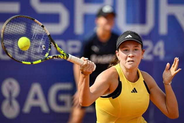 Czech tennis player Dominika Salkova in action during the WTA, Tennis Damen women s tennis tournament Livesport Prague Open 2024 match against Zeynep Sonmez from Turkey, in Prague, Czech Republic, on July 22, 2024. (CTKxPhoto VitxSimanek) CTKPhotoP2024072204364  CTKPhotoP2024072204364