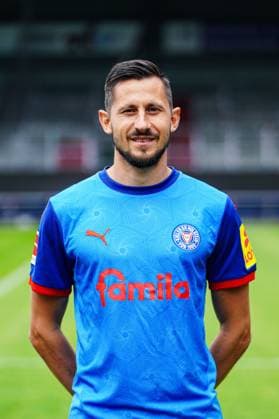 Steven Skrzybski Holstein Kiel 7 GER, Holstein Kiel, Bundesliga, Portraettermin 2024 2025 GER, Holstein Kiel, Bundesliga, Portraettermin 2024 2025 Kiel Copyright: xEibner-Pressefoto MarcelxvonxFehrnx EP_MFN