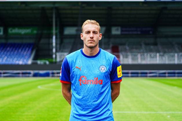Timo Becker Holstein Kiel 17 GER, Holstein Kiel, Bundesliga, Portraettermin 2024 2025 GER, Holstein Kiel, Bundesliga, Portraettermin 2024 2025 Kiel Copyright: xEibner-Pressefoto MarcelxvonxFehrnx EP_MFN