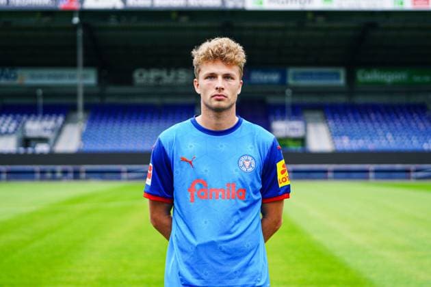 Jann Fiete Arp Holstein Kiel 20 GER, Holstein Kiel, Bundesliga, Portraettermin 2024 2025 GER, Holstein Kiel, Bundesliga, Portraettermin 2024 2025 Kiel Copyright: xEibner-Pressefoto MarcelxvonxFehrnx EP_MFN